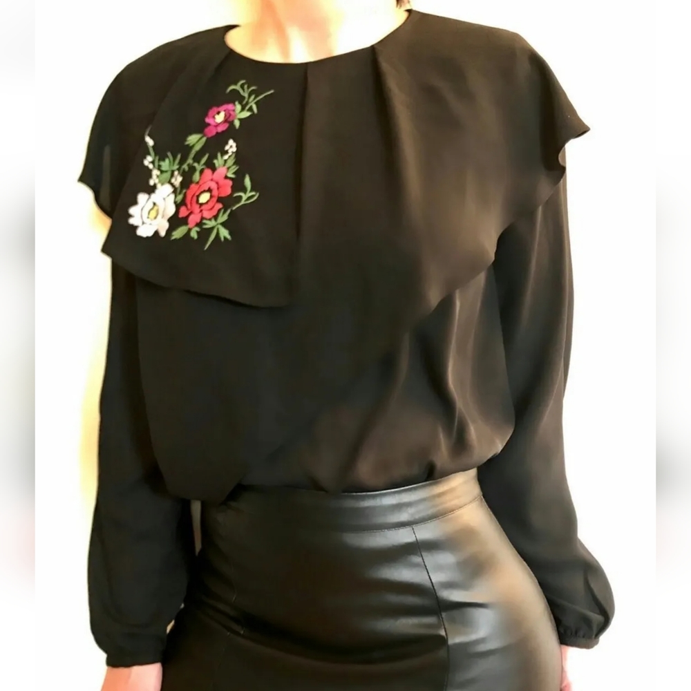 ZARA Woman Basic Black Double Frill Embroidered Flower Ruffle Top Blouse sz XS